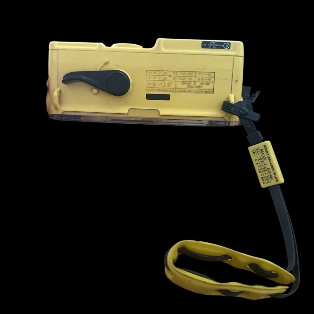 Vintage Minolta Weathermatic-A 35mm Waterproof Film Camera Yellow – Tested Works